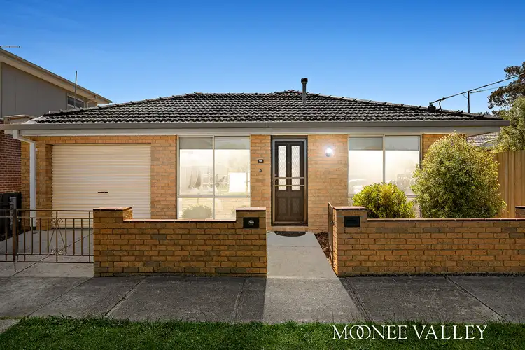 16 Robson Avenue, Avondale Heights VIC 3034