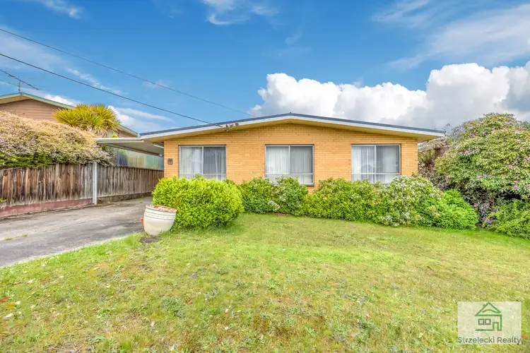15 Guy Street, Newborough VIC 3825