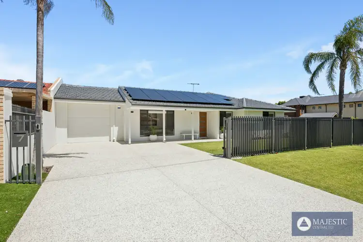 7 Mackenzie Road, Applecross WA 6153