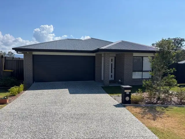 42 Brumby Cct, Woodford QLD 4514