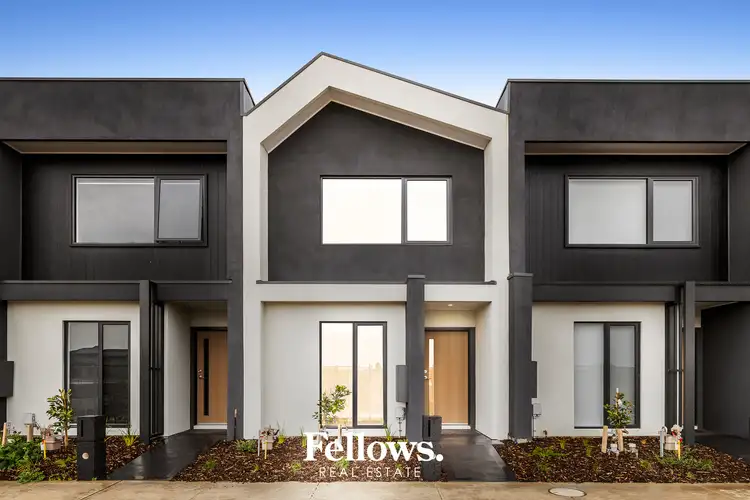 5 Winnipeg Walk, Clyde VIC 3978