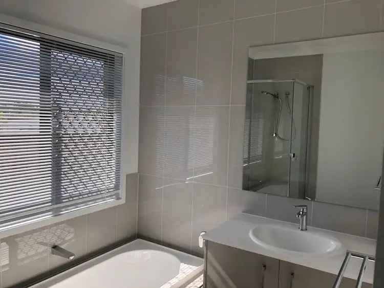 Fifth view of Homely house listing, 2 Maldon St, Pallara QLD 4110