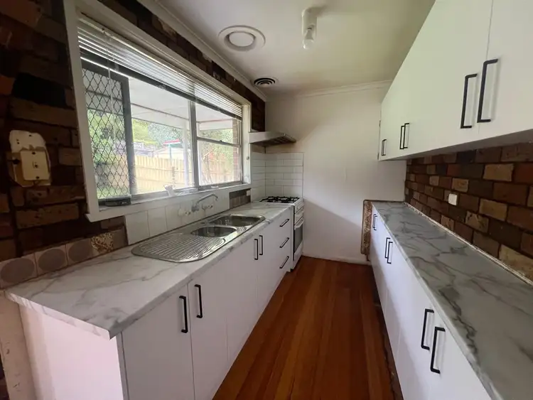 Fifth view of Homely house listing, 136 Ripplebrook Dr, Broadmeadows VIC 3047