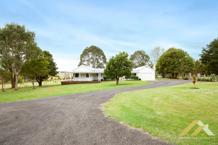 12 Buntines Road, Lindenow South VIC 3875