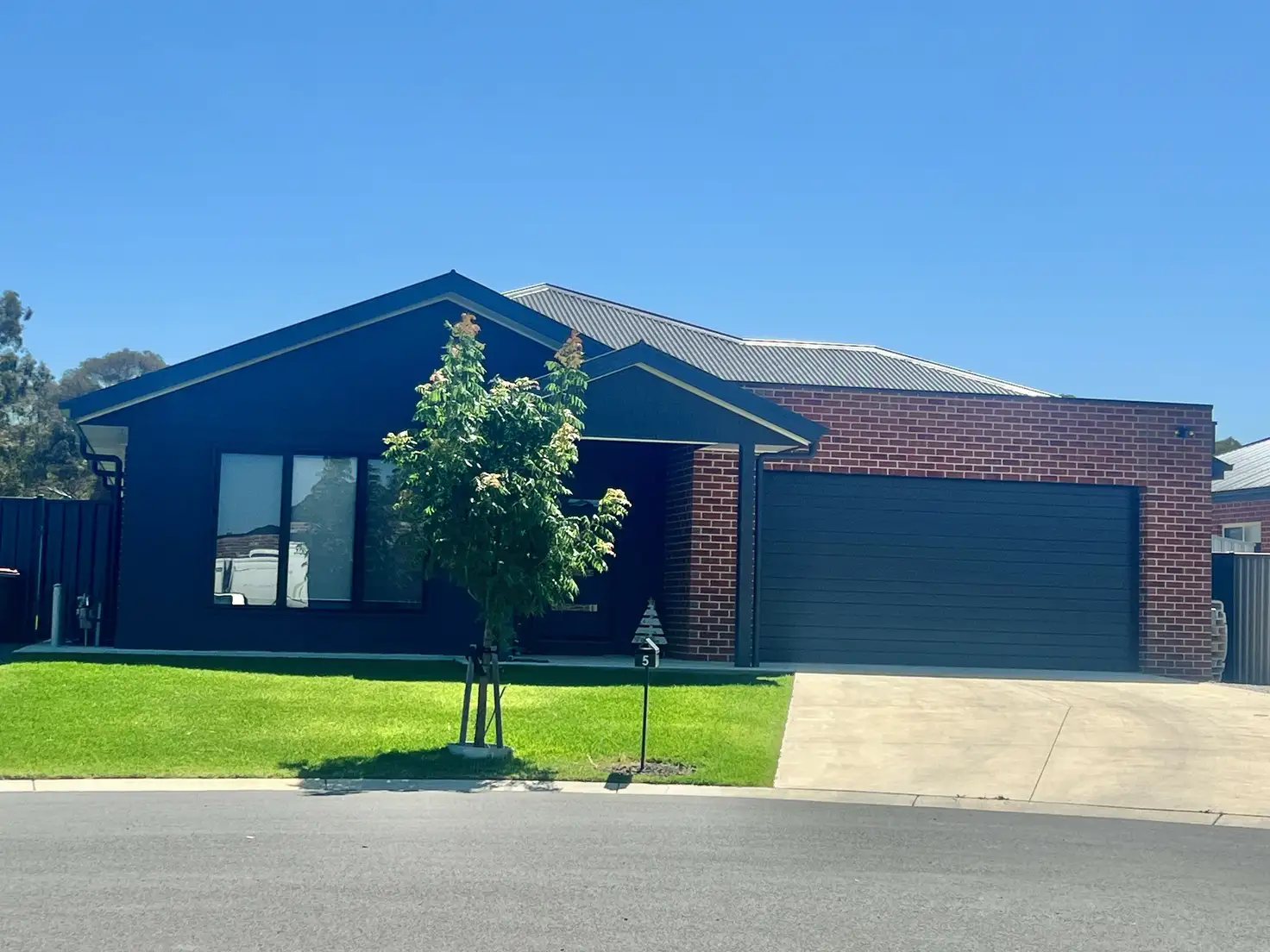 Main view of Homely house listing, 5 Meyer Ct, Cobram VIC 3644