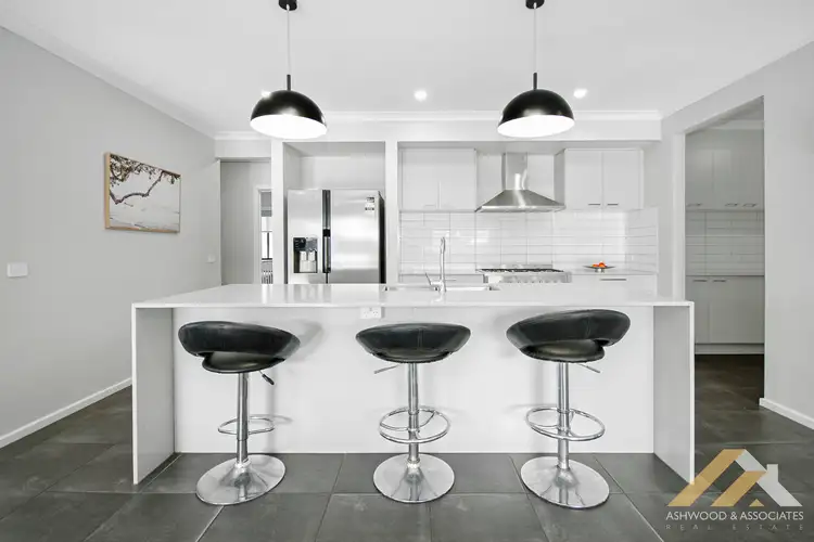 Second view of Homely house listing, 4 Di Palma Tce, Ellaswood VIC 3875