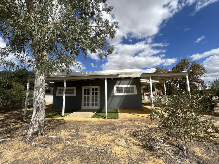 9 Kelly Street, Meckering WA 6405