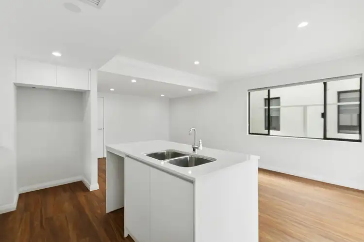 Fifth view of Homely townhouse listing, Unit 4/42 Kooyong Rd, Rivervale WA 6103