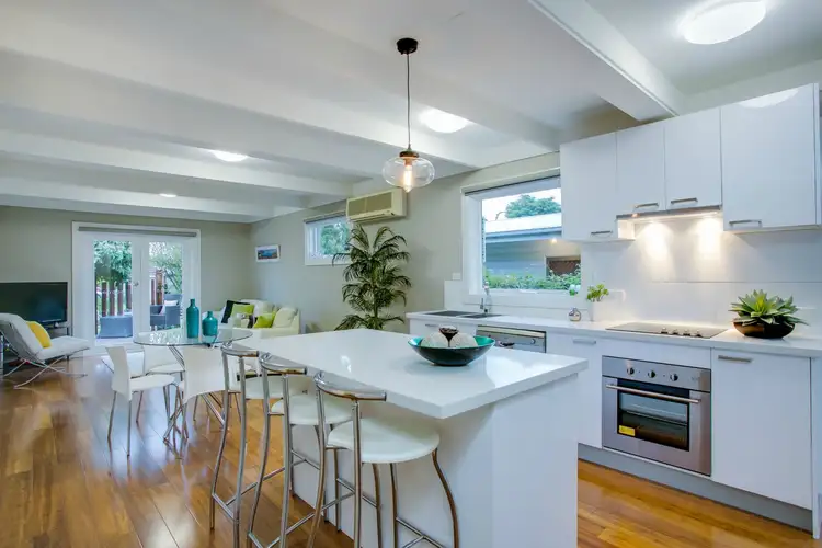 197 Sixth Avenue, Rosebud VIC 3939