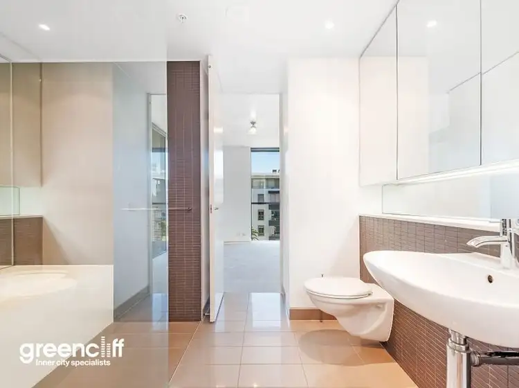 Fourth view of Homely apartment listing, 5 Sterling Cct, Camperdown NSW 2050