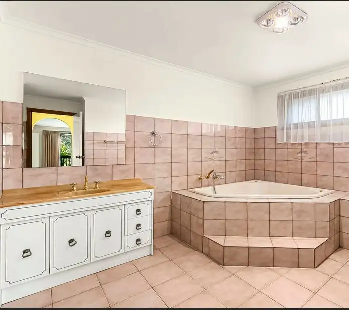 Fifth view of Homely house listing, 1 Barmah Cl, Taylors Lakes VIC 3038