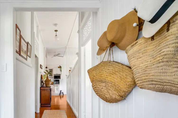 23 Laurel St, Russell Island QLD 4184