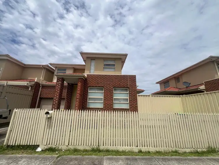 Unit 5/203 Widford St, Broadmeadows VIC 3047