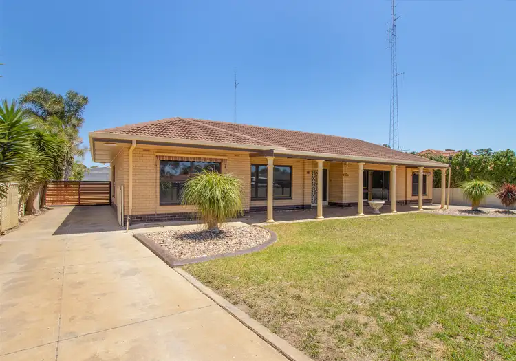 41 Bay Rd, Moonta Bay SA 5558