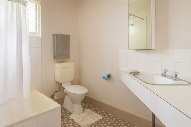 Fourth view of Homely unit listing, Unit 5/3 Railway Pde, Clayfield QLD 4011