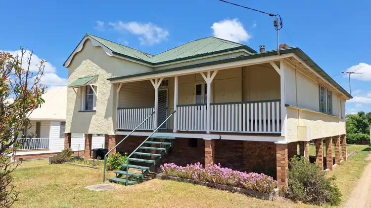 8 Granite St, Stanthorpe QLD 4380