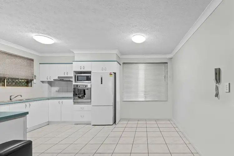 Second view of Homely unit listing, Unit 2/411 Rode Rd, Chermside QLD 4032