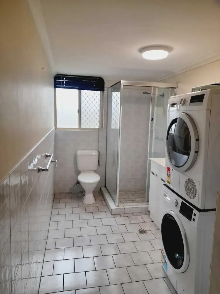 Fifth view of Homely unit listing, Unit 2/411 Rode Rd, Chermside QLD 4032