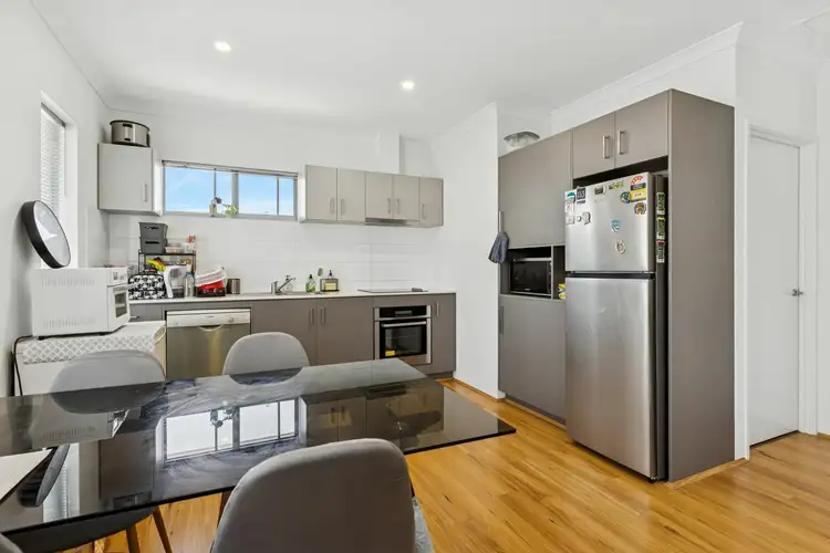 Sixth view of Homely apartment listing, 10/130 Arlunya Avenue, Cloverdale WA 6105