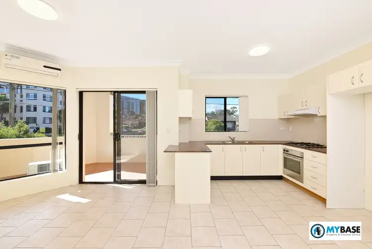 Fourth view of Homely unit listing, 6/39-41 West St, Hurstville NSW 2220