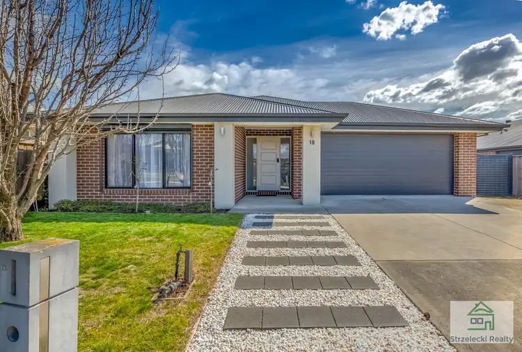 18 Arapiles Dr, Moe VIC 3825