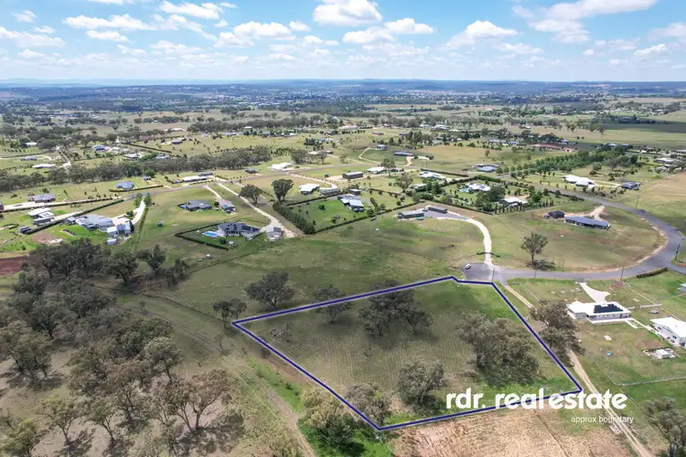 35 Daley Close, Inverell NSW 2360