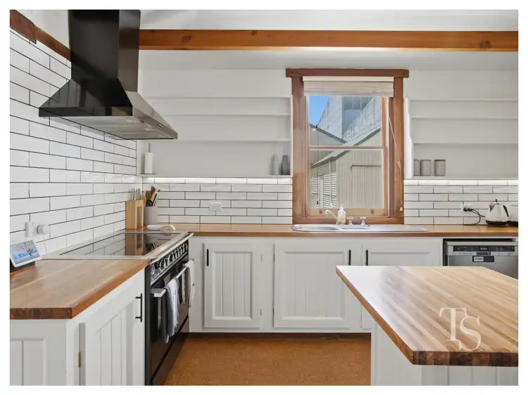 83 Bathurst St, Launceston TAS 7250