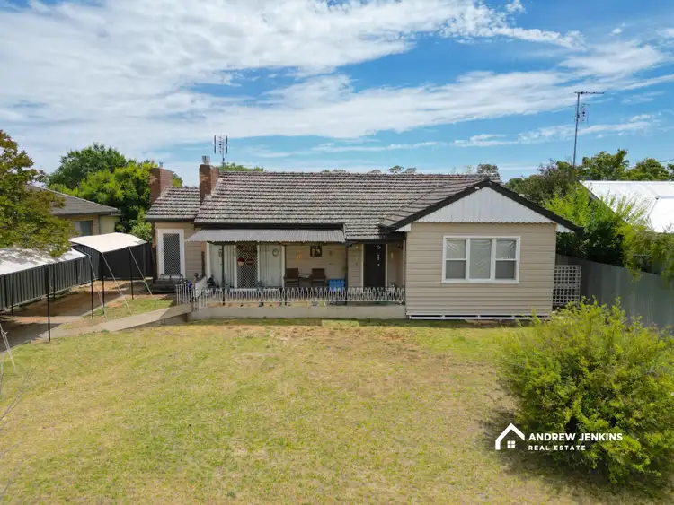 68 Hennessy St, Tocumwal NSW 2714