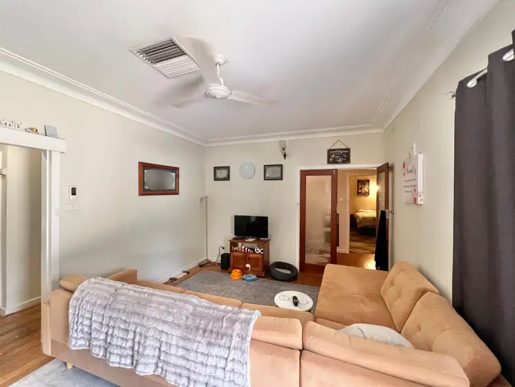 Fifth view of Homely house listing, 68 Hennessy St, Tocumwal NSW 2714
