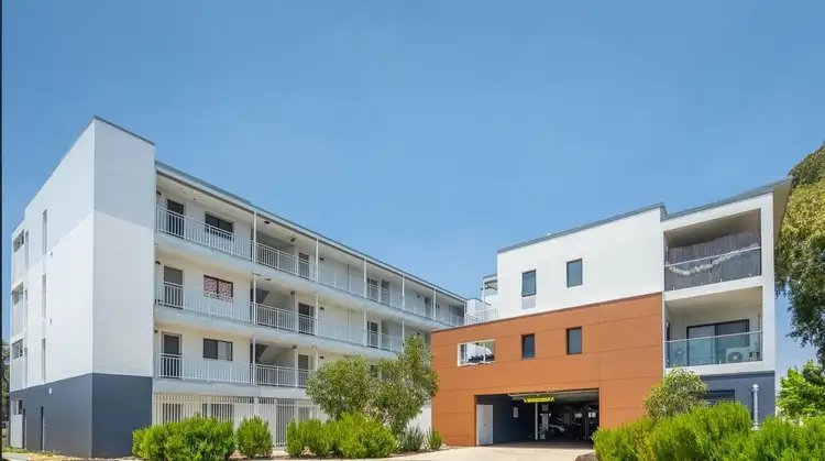 210/348 Railway Parade, Beckenham WA 6107