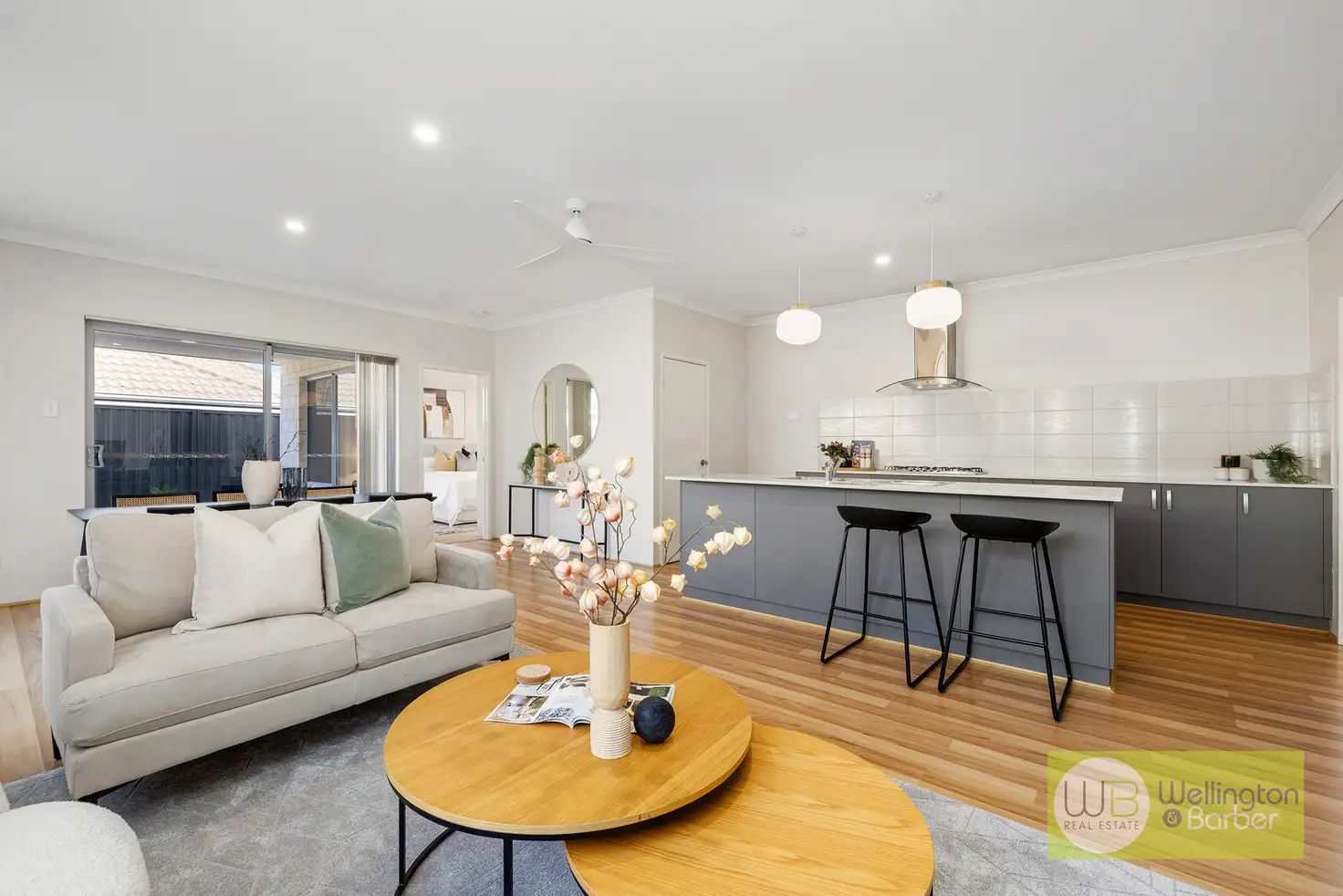 Main view of Homely house listing, 10 Apatite St, Treeby WA 6164