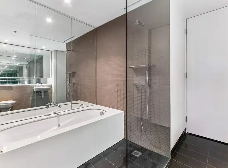 Fifth view of Homely apartment listing, 1 Sterling Cct, Camperdown NSW 2050