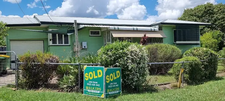 4 Leigh St, Eastern Heights QLD 4305