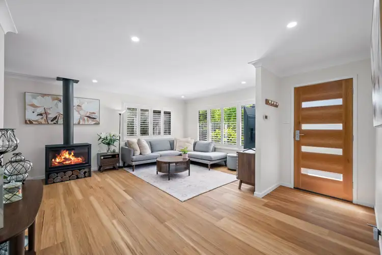 16 Acacia Avenue, Leura NSW 2780