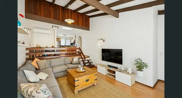 18 Mount Prospect Cres