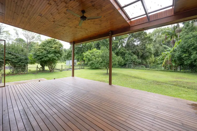 132 Middle Pocket Road