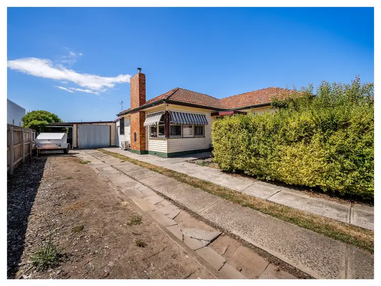 30A Hargrave Cres