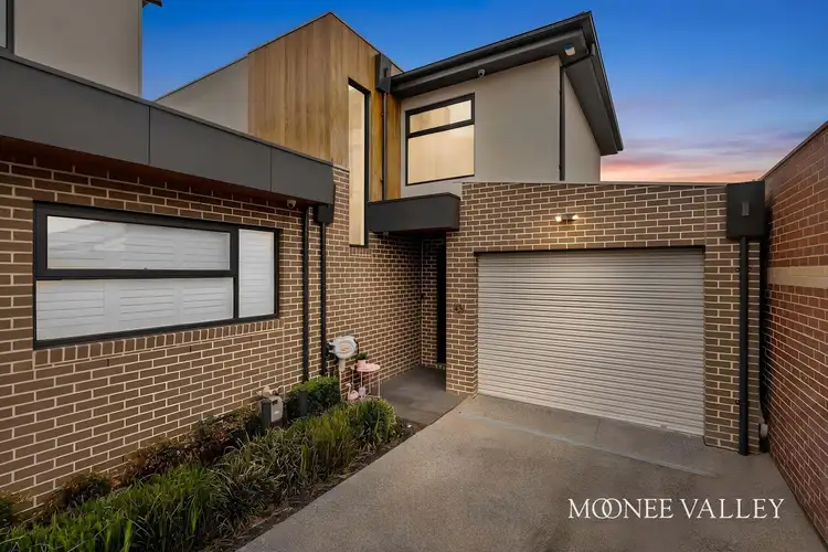 3 Alexander Street