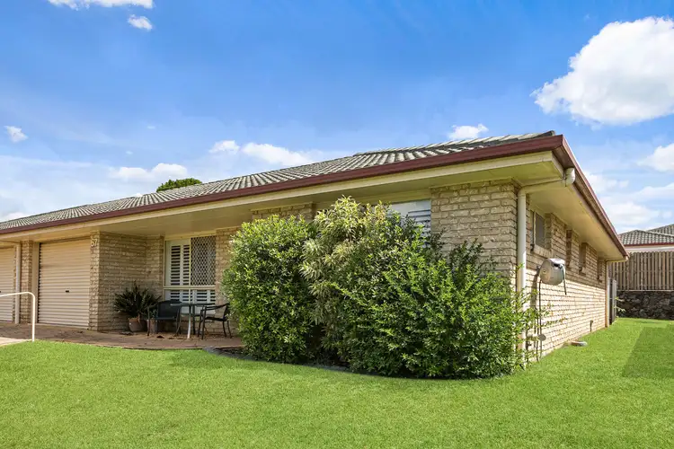 83 Lindsay Road