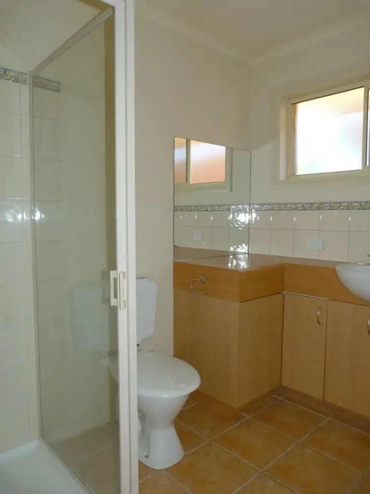 Sixth view of Homely unit listing, 2/42 Witt Street, Benalla VIC 3672