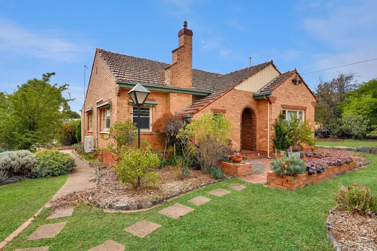 46 Clifton Avenue