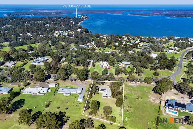 60 Kings Cove Boulevard