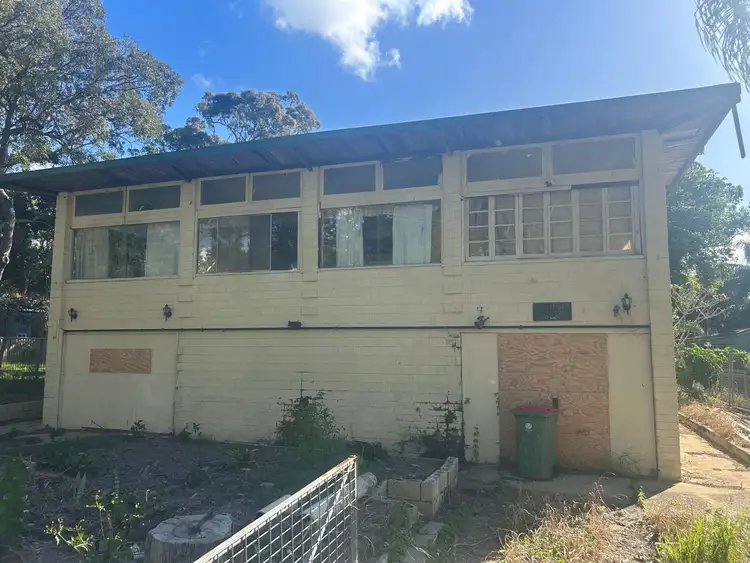 35 Cooee Crescent