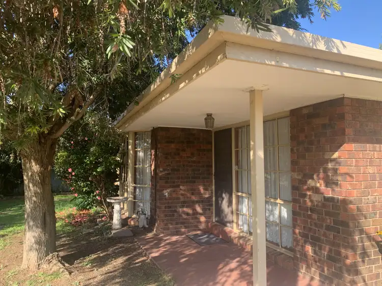 28 Toms Dr