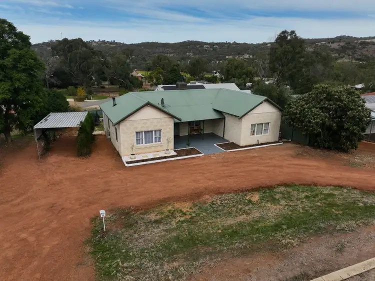 18 Connor Street