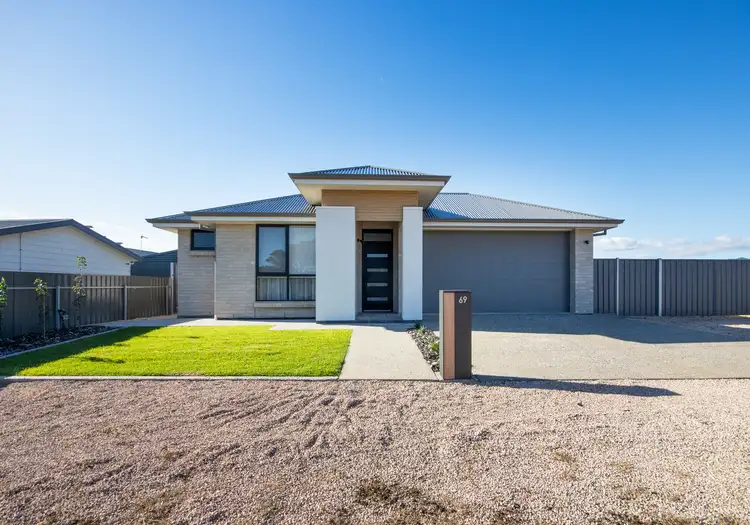 69 Rossiters Road
