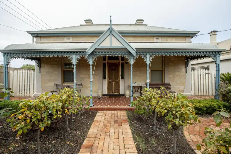 9 Keith Street
