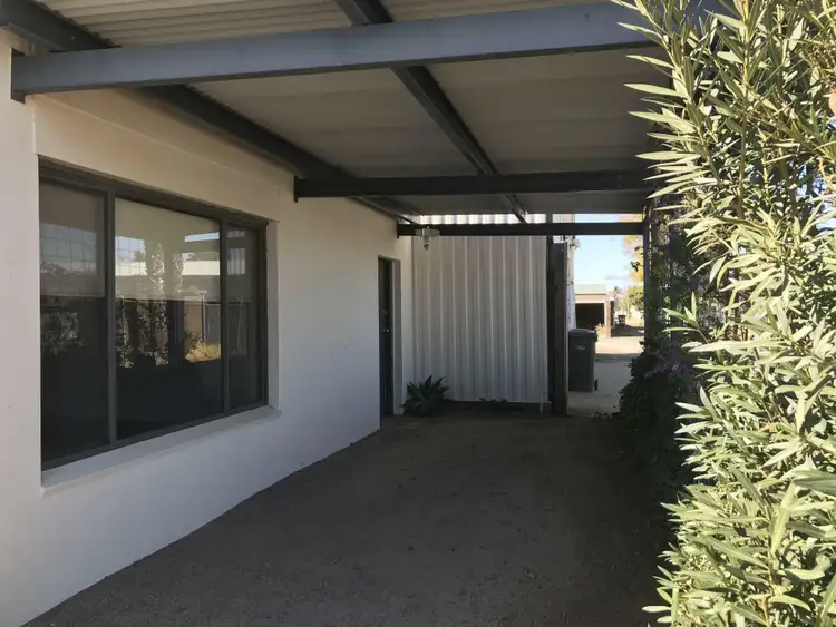 46 Jerilderie St