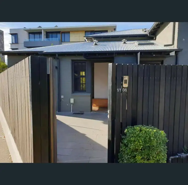 108 Keppel St