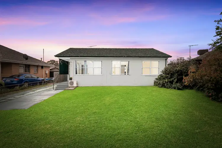 504 Barry Road